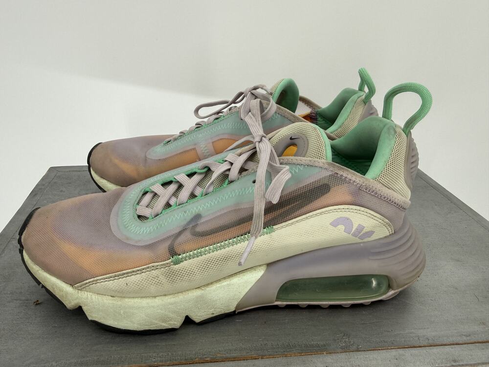 Nike Air Max 2090 Easter Women's 9.5 Infinite Lilac Mesh Sneakers CZ1516-500